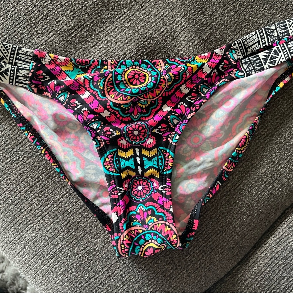 Bikini bottom